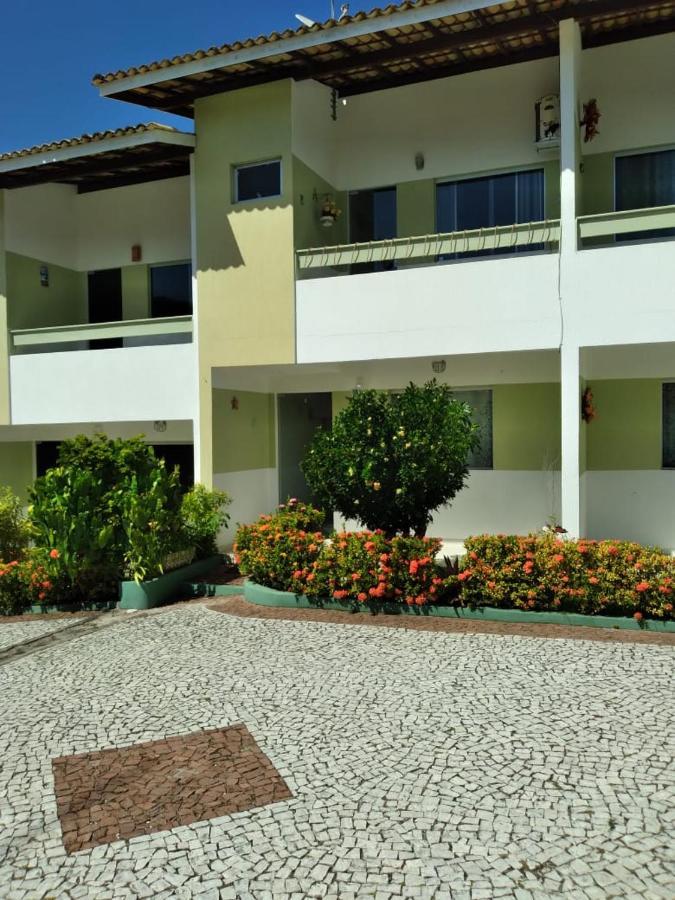 Condominio Moradas De グアラジュバ エクステリア 写真